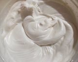 Foto langkah ke 4 dari resep Chiffon Cake Topo (Vanilla Taro).