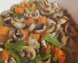 Foto del paso 6 de la receta: Arroz con conejo y verduras