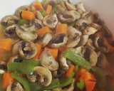 Foto del paso 6 de la receta: Arroz con conejo y verduras