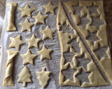 Foto del paso 5 de la receta: 🎄Árbol Navidad de hojaldre y pasta de turrón (Casera)🌟