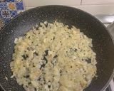 Foto del paso 1 de la receta: Cous cous con bolognese, salsa de yogurt y feta
