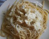 Foto del paso 7 de la receta: Spaghetti picantes al ajillo con mix de quesos