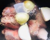 Hình bước làm 2 của món Bún riêu tôm
