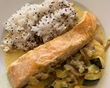 Foto del paso 6 de la receta: Salmón con crema de verduras al curry