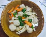 รูปขั้นตอนการทำที่ 5 ของ ต้มจืดเห็ดนางรมหลวงใส่ไก่สับลูกชิ้นหมู