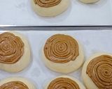 Gambar langkah 4 resipi Sourdough Mexican Buns.