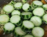 Foto langkah ke 4 dari resep Bening Labu dan Oyong.