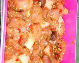 Foto langkah ke 2 dari resep Sate babi asam manis sambal matah bali.