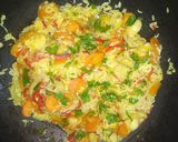 Foto del paso 7 de la receta: Arroz al curry con champiñones y verduras. Receta vegana