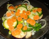 Foto del paso 2 de la receta: Pollo de mar al wok con papas