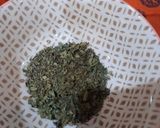 A picture of step 2 of Mint dry rub.