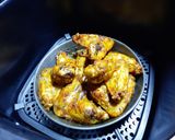 Une image de l'étape 6 de Ailes de poulet roties au air fryer.