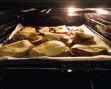 รูปขั้นตอนการทำที่ 6 ของ Warm Tuna Sandwich (ทูน่าแซนด์วิชอุ่นๆ)