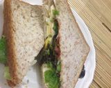 Foto langkah ke 4 dari resep Veggie Egg Toast.