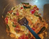 A picture of step 3 of Egg Bhurji.