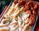 A picture of step 5 of Volcanic chicken with white sauce pasta.