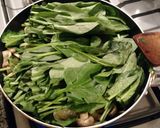 Foto del paso 3 de la receta: Quiché de espinacas, champiñones y cebollas