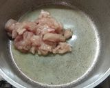 Foto del paso 1 de la receta: Risotto con pollo y champignon