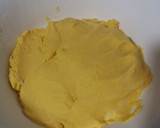 Foto del paso 2 de la receta: Arepas (Tortilla de arina de maiz) a mi manera