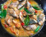 Foto langkah ke 5 dari resep Ikan Bumbu Asam.