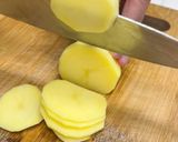 A picture of step 1 of Potato slices.