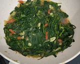 Foto langkah ke 5 dari resep Tumis Kangkung.