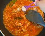 Foto langkah ke 9 dari resep Plecing Ayam Suwir.