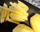 Foto del paso 1 de la receta: Patatas fritas crujientes