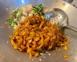 Foto langkah ke 3 dari resep Penang Char kway teow 炒粿条 /Kwetiau Goreng Penang.