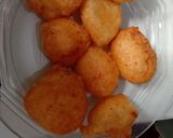 Foto langkah ke 5 dari resep Bola nasi.