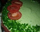 A picture of step 7 of Green chicken sandwich cake.