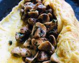 Une image de l'étape 3 de Omelette roulée aux champignons.