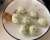 A picture of step 3 of Steamed Sago Ball With chicken filling.