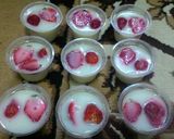 Foto langkah ke 5 dari resep Puding susu buah naga.