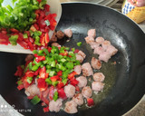 Foto del paso 3 de la receta: Espaguetis con butifarra y pimientos en 23 minutos