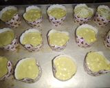 Foto langkah ke 5 dari resep Muffin jagung matcha.