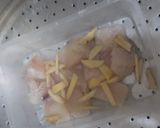 Foto langkah ke 1 dari resep Tim Ikan Dori ala Hong Kong.