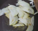 Foto langkah ke 2 dari resep Chicken Burger.