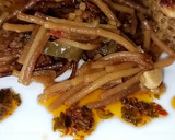 Foto del paso 9 de la receta: Fideuá de conejo y langostinos 😋