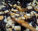 Foto langkah ke 4 dari resep Tumis Tahu Jamur.