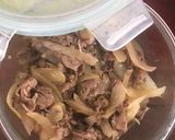 Foto langkah ke 3 dari resep Gyudon Praktis.