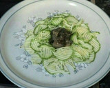 Foto del paso 1 de la receta: Carpacho de calabacín semi crudo con berenjena y queso tierno