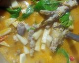 รูปขั้นตอนการทำที่ 5 ของ แกงคั่วเครื่องในไก่คอมะพร้าว