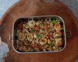 Foto langkah ke 6 dari resep Nasi Goreng Sosis Chikuwa Bumbu Iris.
