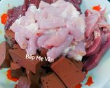 Hình bước làm 3 của món Bún xào nghệ lòng