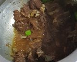 A picture of step 2 of Mutton Yakhni Pulao.