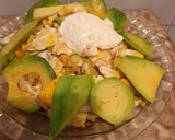 Foto del paso 4 de la receta: Huevos a la plancha con aguacate