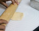 Foto langkah ke 5 dari resep Pizza Mini Ide Jualan 2000an.