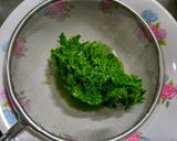 Foto langkah ke 4 dari resep (2.28) Pandan Extract (Sari Pandan).
