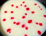 Foto langkah ke 3 dari resep Puding Susu Strawbery.